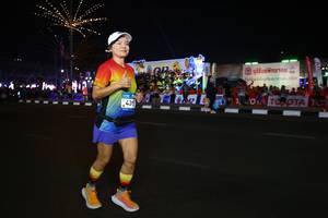 BIB: 439, 
                            <button type="button" onclick="openModal(23033518)" class="btn btn-primary btn-sm float-right btn-popup" data-toggle="modal" data-target=".modal-high-quality">
                        <i class="fas fa-shopping-cart"></i> Add to Cart
                    </button>
                                            <button type="button" onclick="isThisMe(23033518, true)" class="btn btn-success btn-sm float-right btn-popup btn-isme hidden" data-toggle="tooltip" data-placement="bottom" title="นี่คือรูปของคุณใช่ไหม คลิกที่นี่เพื่อเอาเข้าอัลบั้ม">
                        <i class="fas fa-plus"></i> Add to album
                    </button>
                    <button type="button" onclick="isThisMe(23033518, false)" class="btn btn-warning btn-sm float-right btn-popup btn-isnotme hidden">
                        <i class="fas fa-ban"></i> Remove from album
                    </button>
